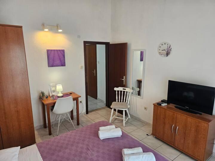 Apartmani Barada Seget Vranjica Extérieur photo